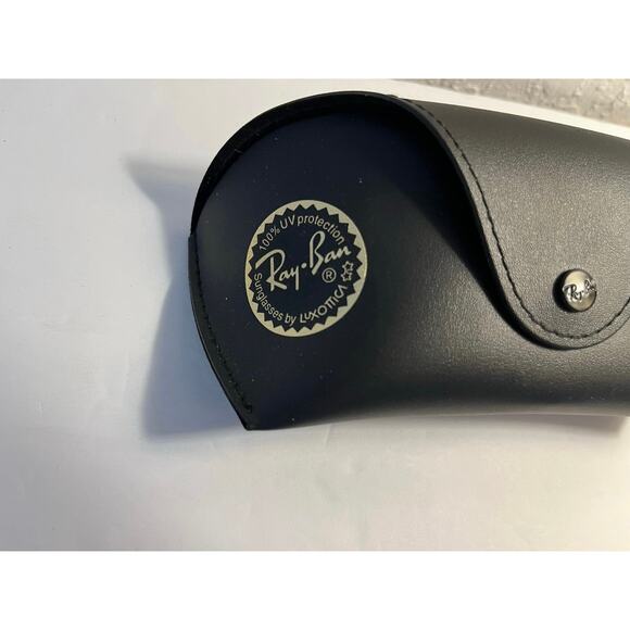 Ray Ban by Luxottica Black Sunglasses Case Only Belt Loop/Snap Closure - Picture 4 of 8